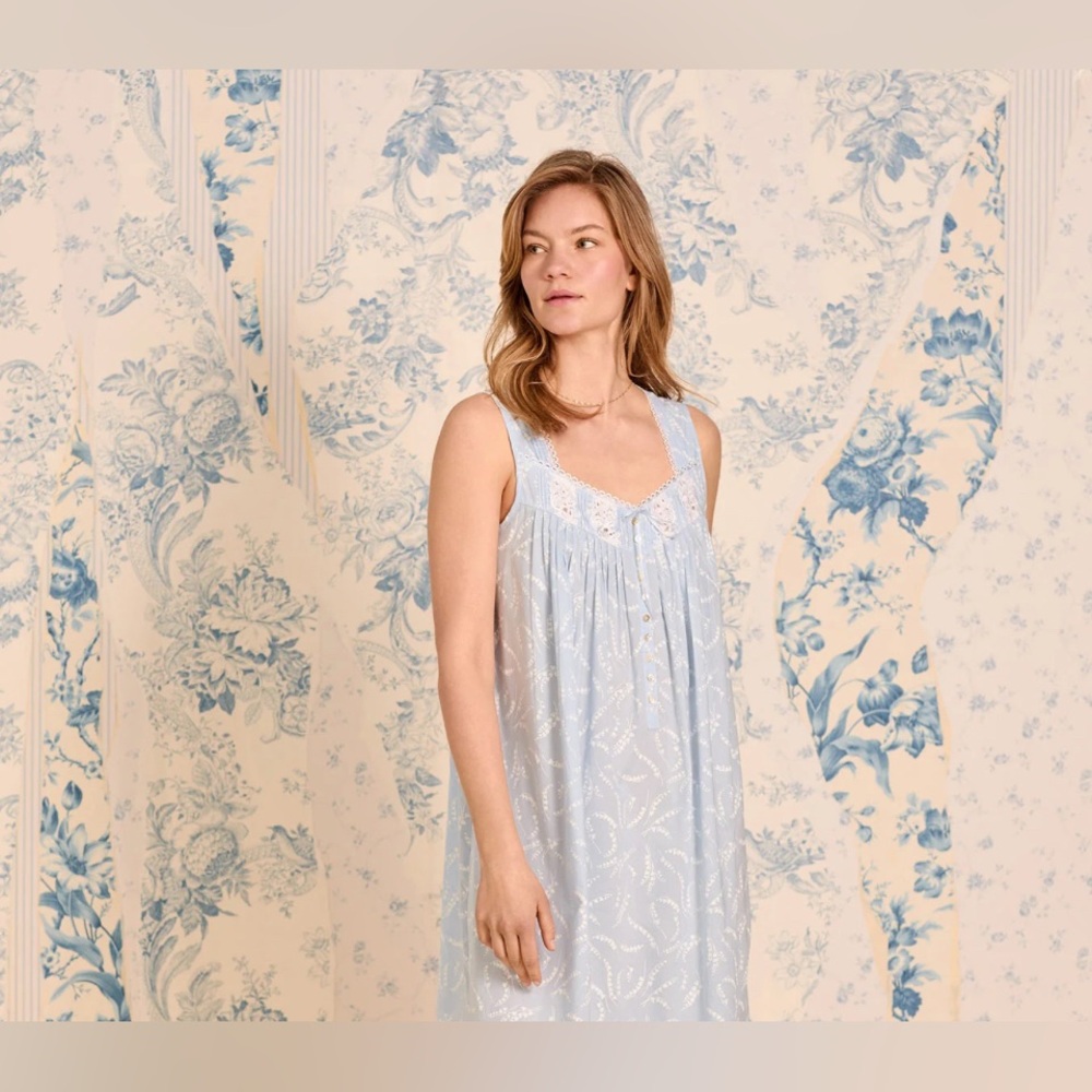 New Eileen West The "Eileen" Moonlit Lily Cotton Lawn Ballet Nightgown size S